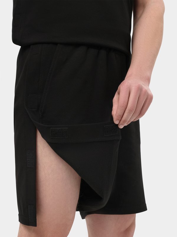 Фото: Адаптивные мужские шорты на&nbsp;липучках