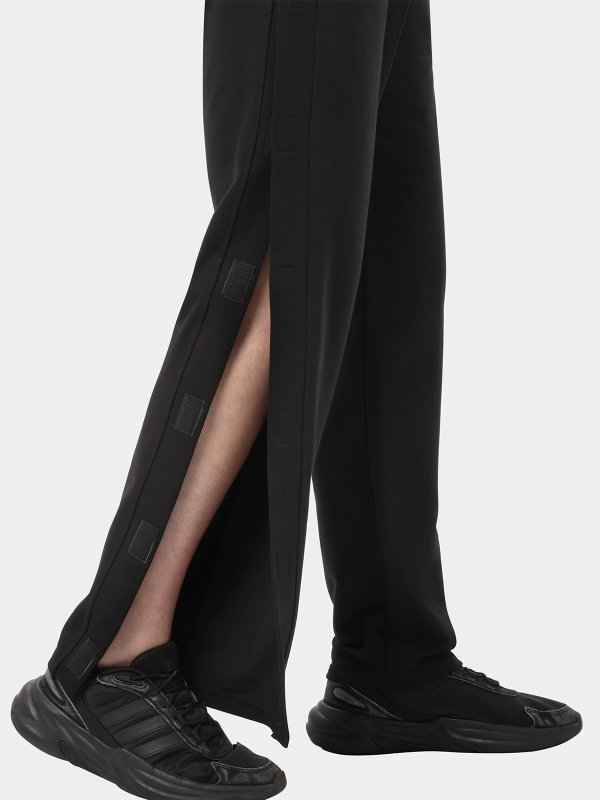 Фото: Адаптивные мужские штаны из&nbsp;лёгкого футера на&nbsp;липучках